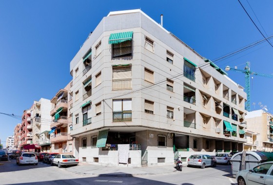 Resale - Apartment - Torrevieja - Estacion de autobuses