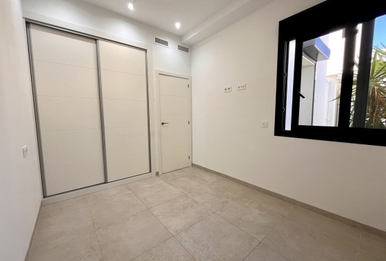 Resale - Townhouse - Villamartin - Costa Blanca