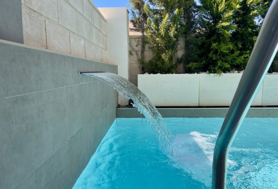 Resale - Townhouse - Villamartin - Costa Blanca