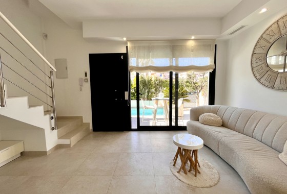 Resale - Townhouse - Villamartin - Costa Blanca