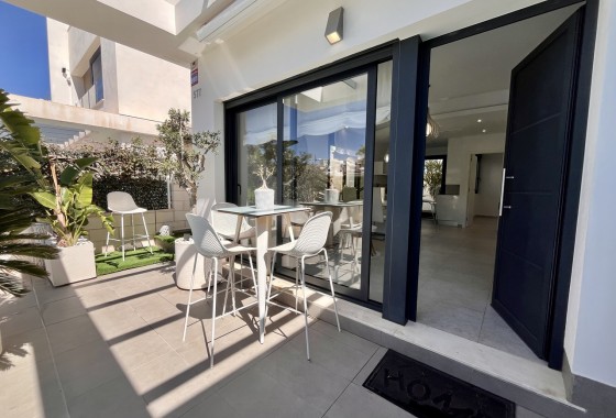Resale - Townhouse - Villamartin - Costa Blanca