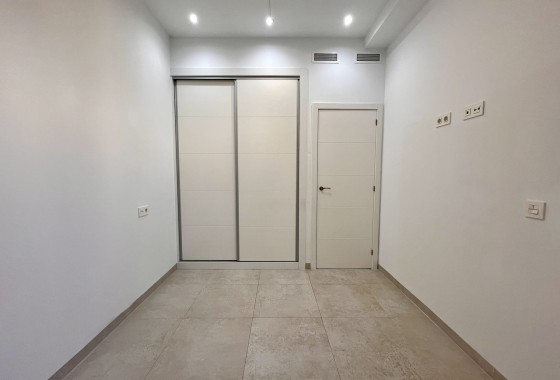 Resale - Townhouse - Villamartin - Costa Blanca