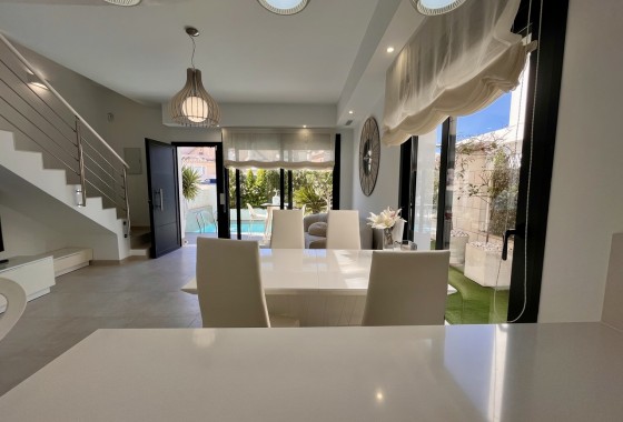 Resale - Townhouse - Villamartin - Costa Blanca