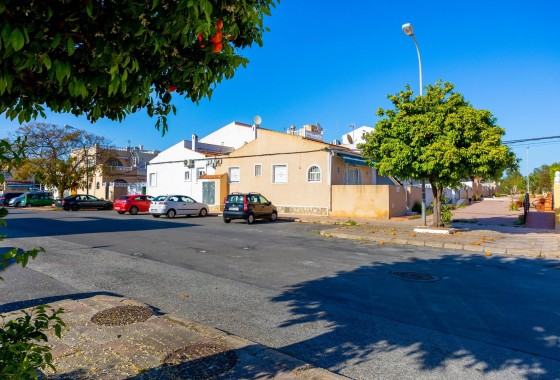 Resale - Semi detached - Torrevieja - La Siesta - El Salado - Torreta