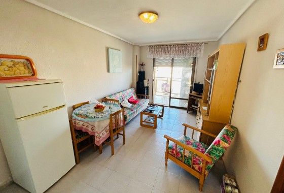 Resale - Apartment - El Chaparral - Inland