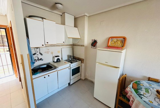 Resale - Apartment - El Chaparral - Inland