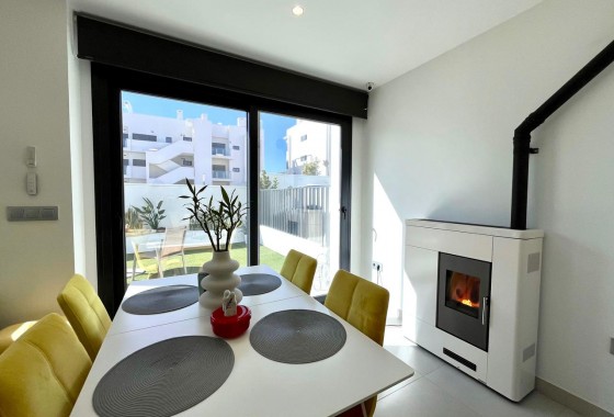 Resale - Detached Villa - Lo Romero Golf - Inland