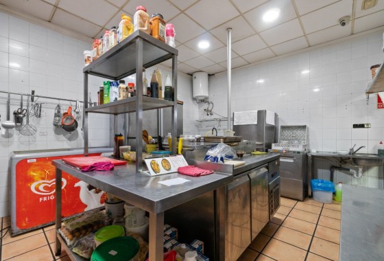 Resale - Commercial - Torrevieja - La Mata