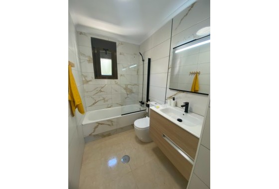 Resale - House - Townhouse - San Miguel de Salinas - san miguel