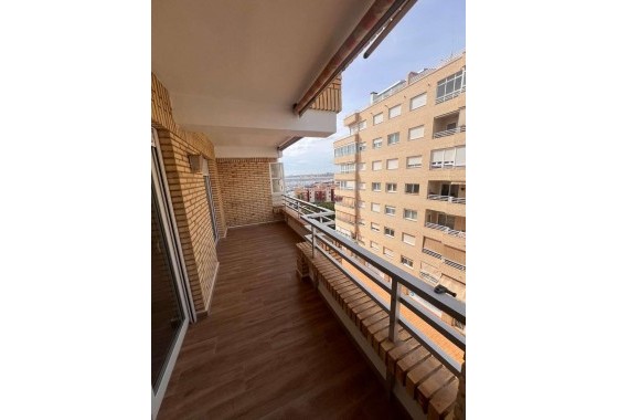 Resale - Apartment - Torrevieja - torrevieja