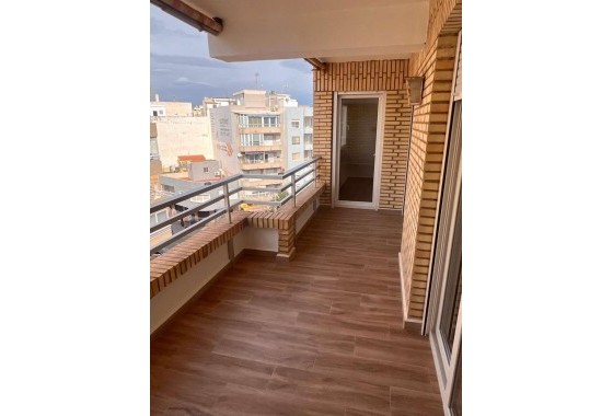 Resale - Apartment - Torrevieja - torrevieja