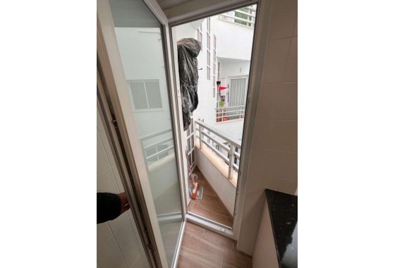 Resale - Apartment - Torrevieja - torrevieja