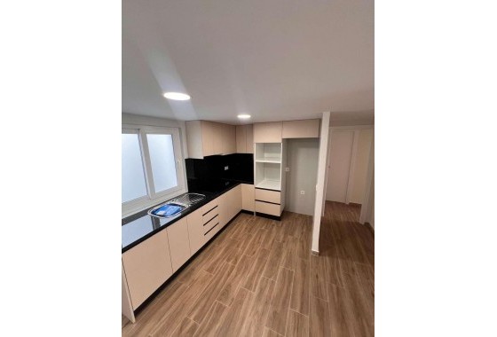 Resale - Apartment - Torrevieja - torrevieja
