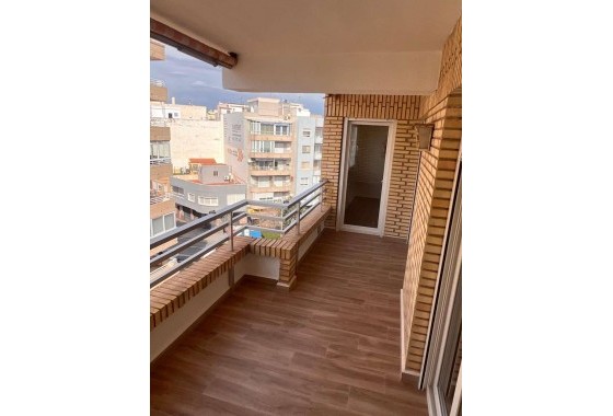 Resale - Apartment - Torrevieja - torrevieja