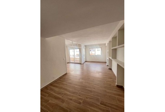 Resale - Apartment - Torrevieja - torrevieja