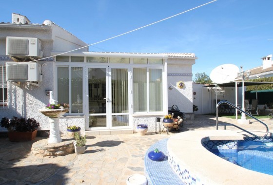 Revente - Villa - Torrevieja - El chaparral