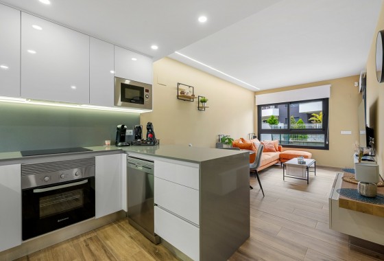 Resale - Apartment - Orihuela Costa - Villamartín