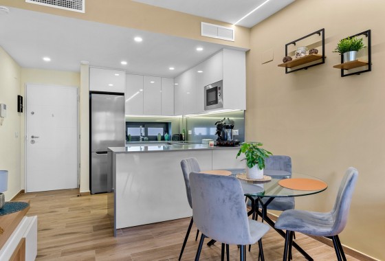 Resale - Apartment - Orihuela Costa - Villamartín
