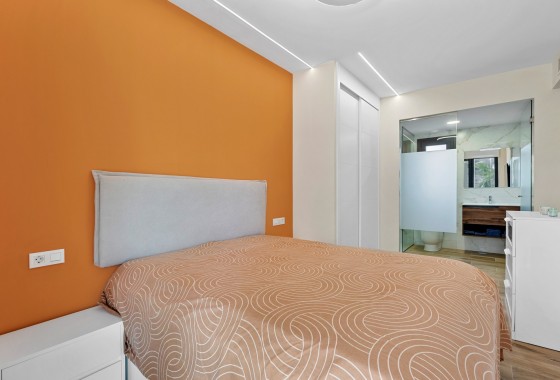 Resale - Apartment - Orihuela Costa - Villamartín