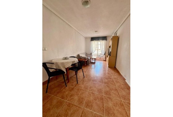 Segunda Mano - Apartamento - Torrevieja - Playa de los locos