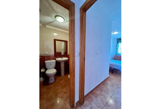 Segunda Mano - Apartamento - Torrevieja - Playa de los locos