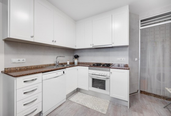 Resale - Apartment - Torrevieja - torrevieja