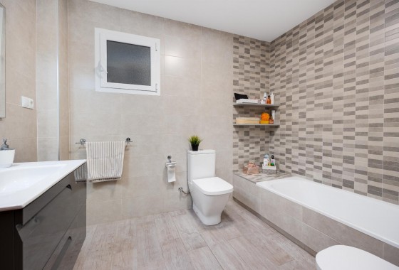 Resale - Apartment - Torrevieja - torrevieja