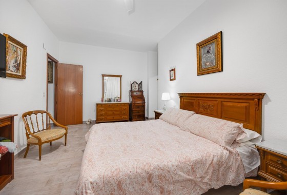Resale - Apartment - Torrevieja - torrevieja