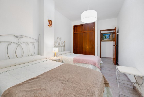 Resale - Apartment - Torrevieja - torrevieja