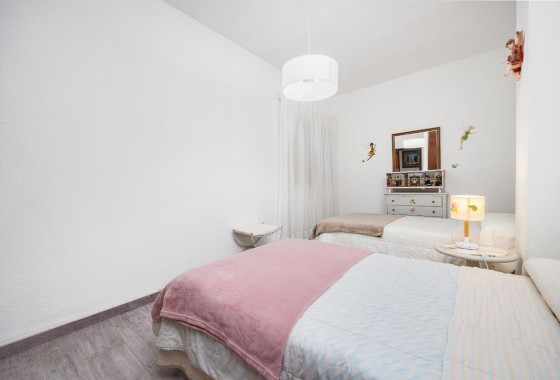 Resale - Apartment - Torrevieja - torrevieja