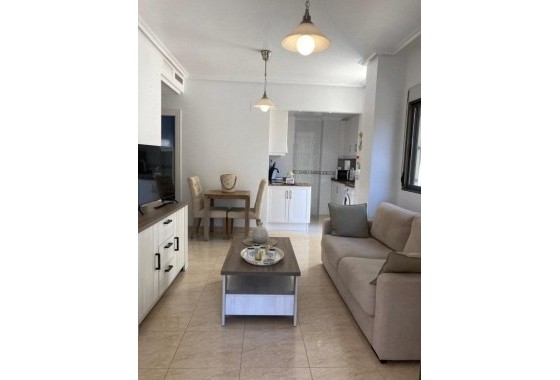 Segunda Mano - Apartamento - Guardamar del Segura - CENTRO