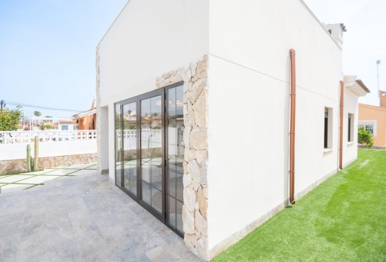 Revente - Villa - Orihuela Costa - Punta Prima