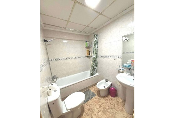 Resale - Apartment - Torrevieja - torrevieja