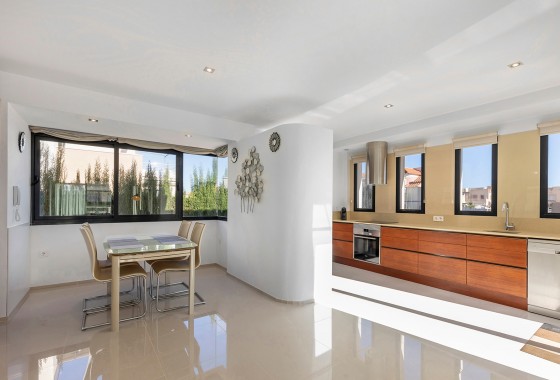 Revente - Villa - Orihuela Costa