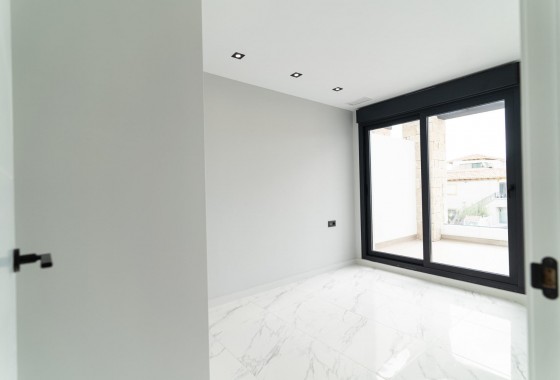 Obra nueva - Chalet - Orihuela Costa