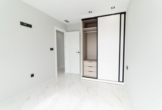 Obra nueva - Chalet - Orihuela Costa