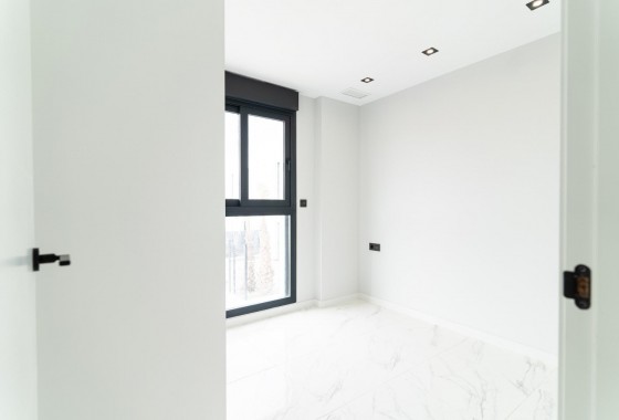 Obra nueva - Chalet - Orihuela Costa