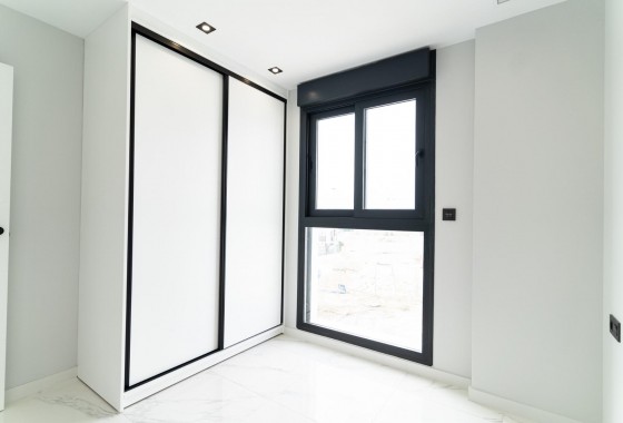 Obra nueva - Chalet - Orihuela Costa