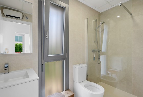 Revente - Villa - Orihuela Costa - Vistabella Golf