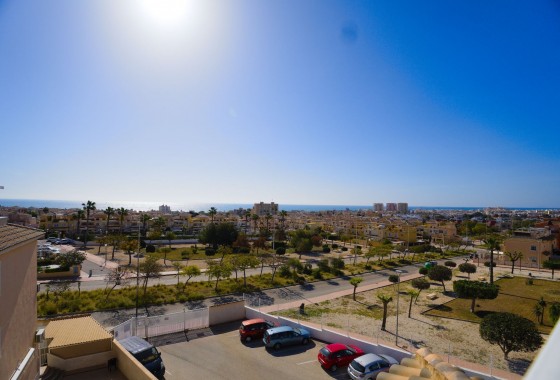 Resale - Townhouse - Torrevieja