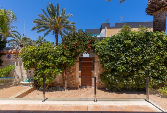 Resale - Detached Villa - Orihuela Costa