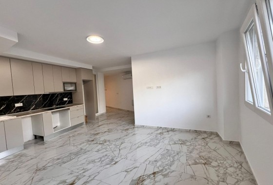 Segunda Mano - Apartamento - Torrevieja - Estacion de autobuses