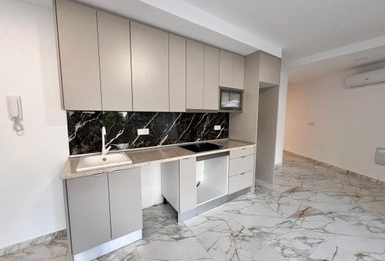 Segunda Mano - Apartamento - Torrevieja - Estacion de autobuses