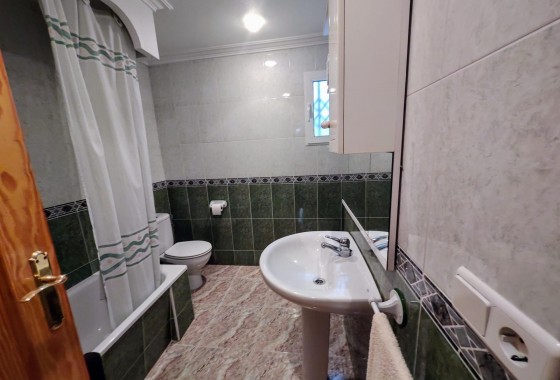 Segunda Mano - Apartamento - Torrevieja - Estacion de autobuses