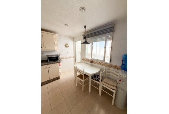 Segunda Mano - Apartamento - Torrevieja - Estacion de autobuses