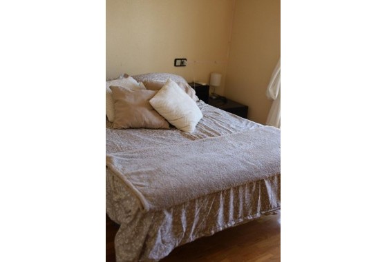 Segunda Mano - Apartamento - Torrevieja - Estacion de autobuses