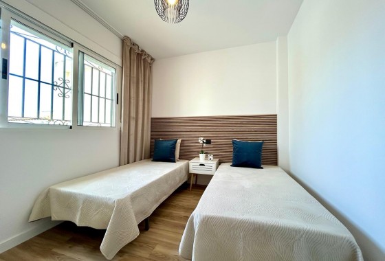 Revente - Maison de ville - Orihuela Costa - Urbanización Perla del Mar