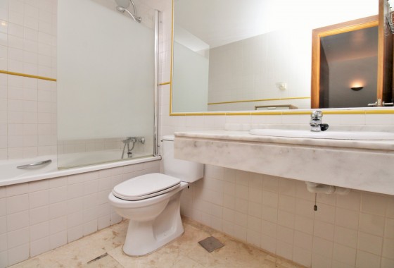 Resale - Apartment - Punta Prima