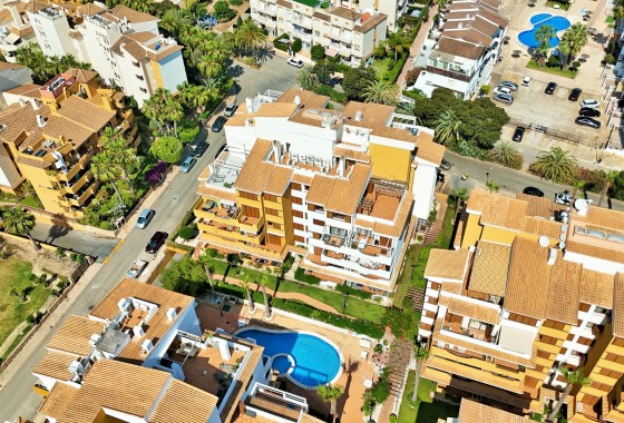 Resale - Apartment - Punta Prima