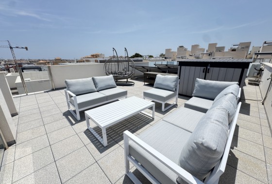 Resale - Detached Villa - Villamartin